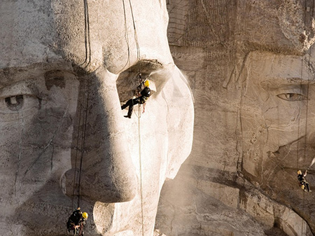 Чистка Mount Rushmore 2005