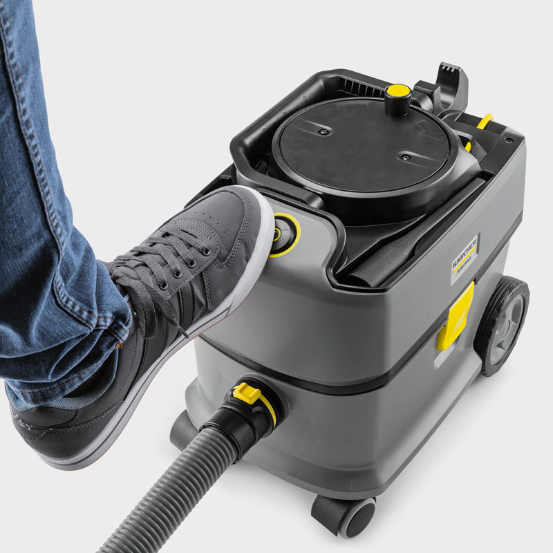 Пылесос сухой уборки Karcher T 15/1 Adv