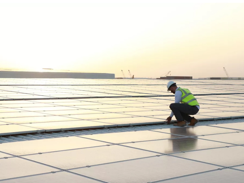 Солнечные батареи в Дубае